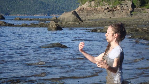 Body Weather Saguenay, 2017, Josiane Fortin, photo by Frank van de Ven